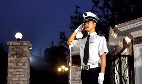 因保安不負(fù)責(zé)，物業(yè)公司被判賠償！